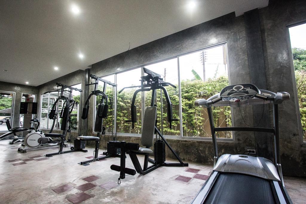 Madina Rayong Hotel Екстериор снимка