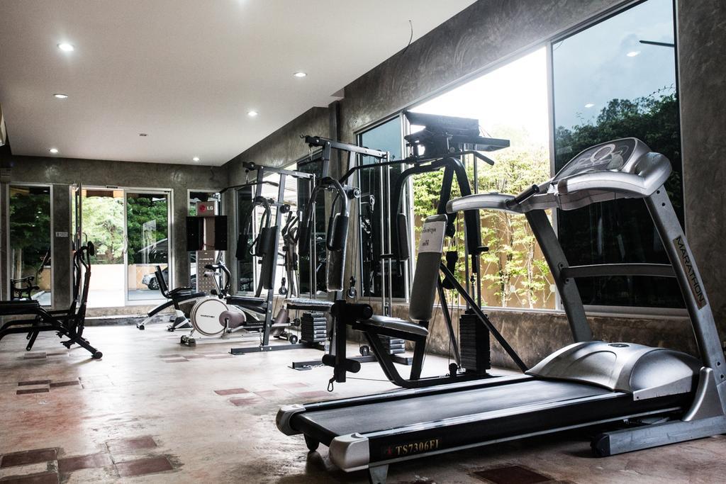 Madina Rayong Hotel Екстериор снимка