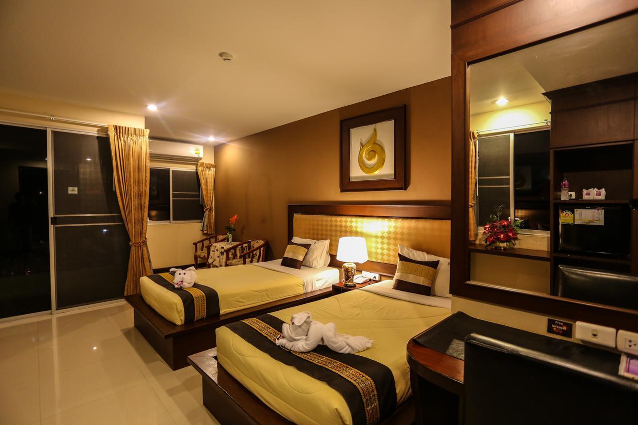 Madina Rayong Hotel Екстериор снимка
