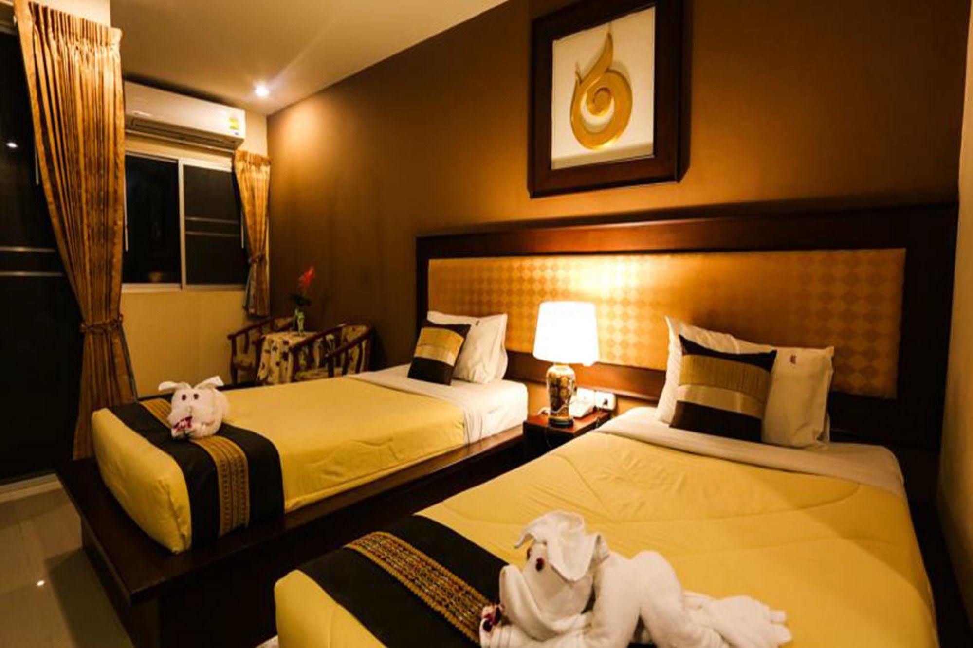 Madina Rayong Hotel Екстериор снимка